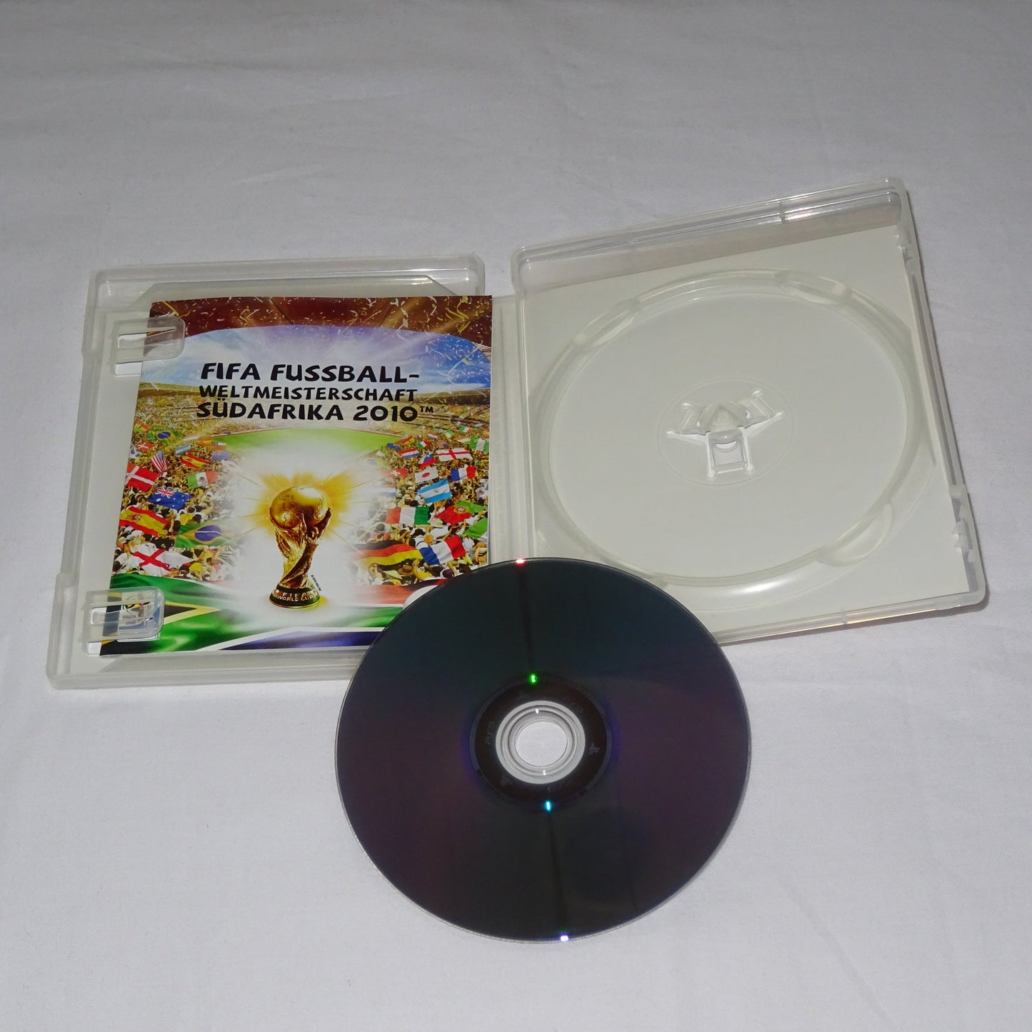 FIFA FUSSBALL Weltmeisterschaft Südafrika 2010 PS3 game used with case and disc.